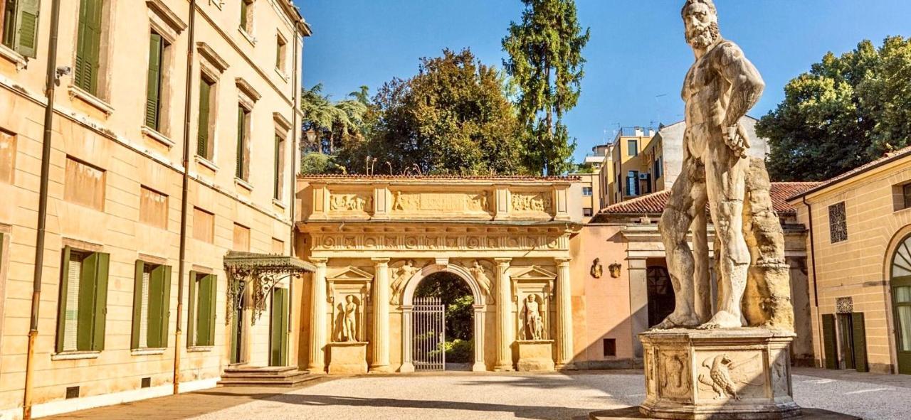 Palazzo Mantua Benavides & Maison d'hôtes